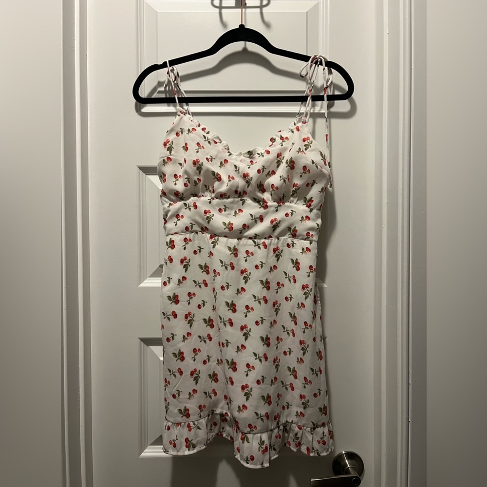 Cherry bomb, Abercrombie & Fitch strapped dress